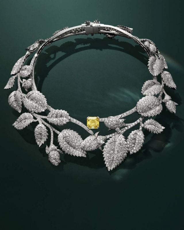 CHAUMET Jewels by Nature Wild Rose Necklace