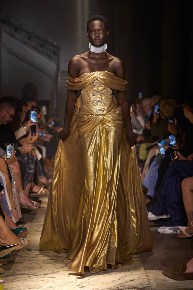 ELIE SAAB