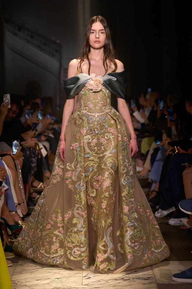 ELIE SAAB
