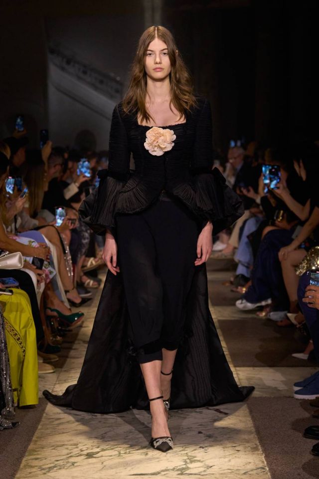 ELIE SAAB