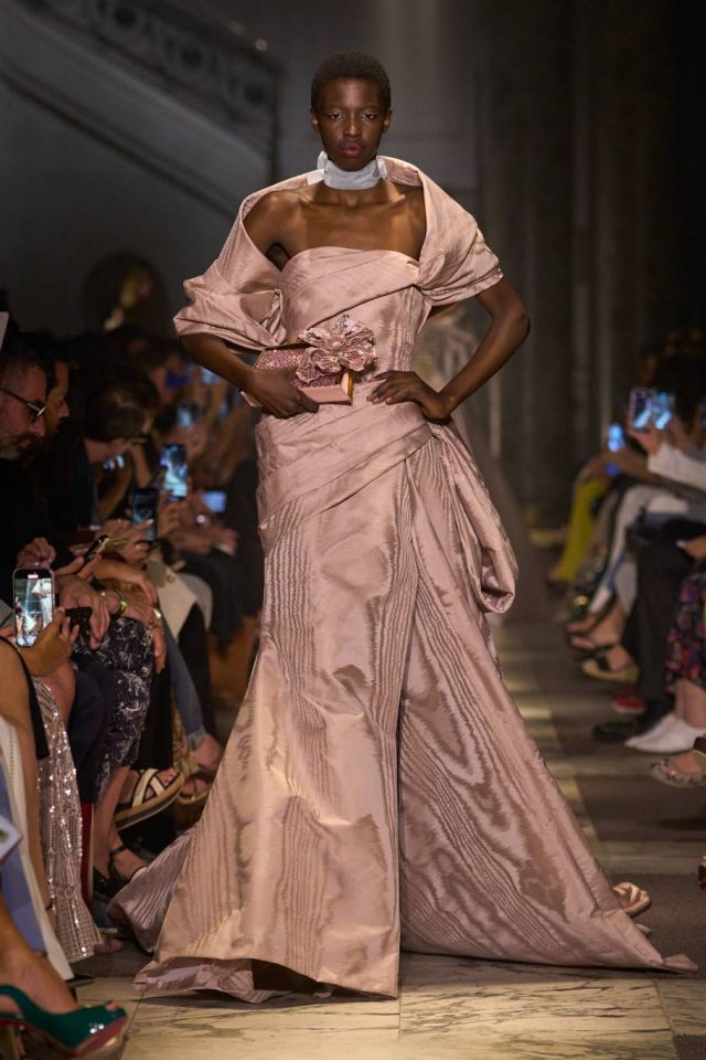 ELIE SAAB