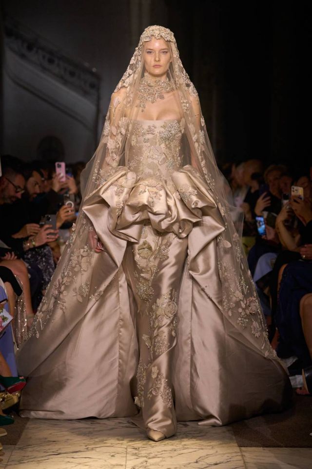 ELIE SAAB