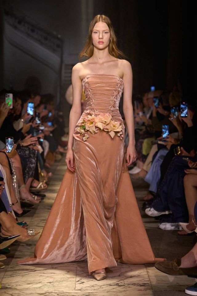 ELIE SAAB