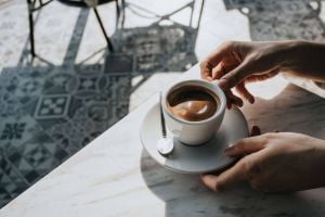 تجنّبي تناول هذه الأدوية مع القهوة!