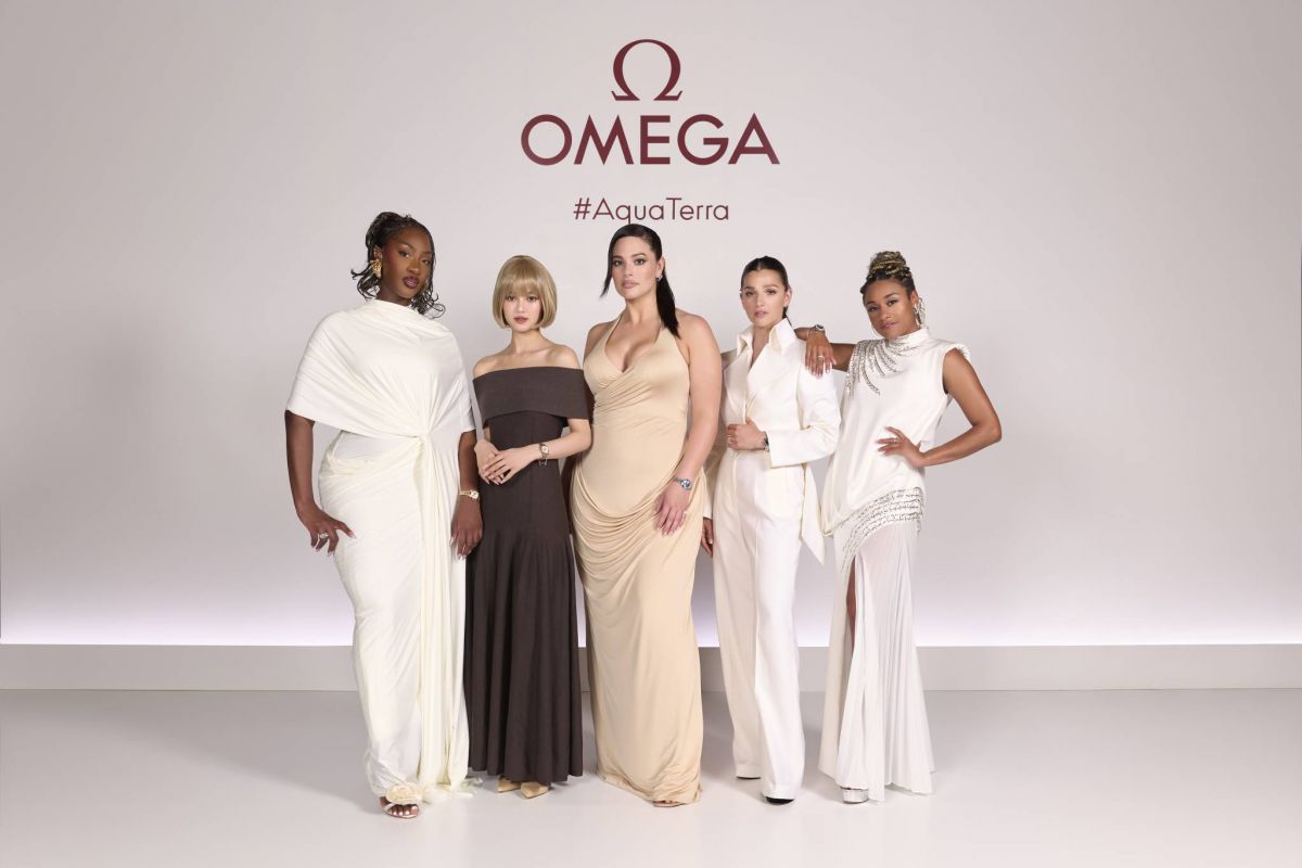 أوميغا تكشف عن مجموعة Aqua Terra في كيوتو اليابانية