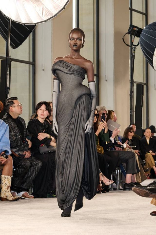مجموعة أزياء Schiaparelli الراقية لخريف 2025: 