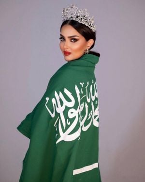 رومي القحطاني ملكة جمال السعودية تتعرّض لتشويه في وجهها قد يمنعها من المشاركة في مسابقة 