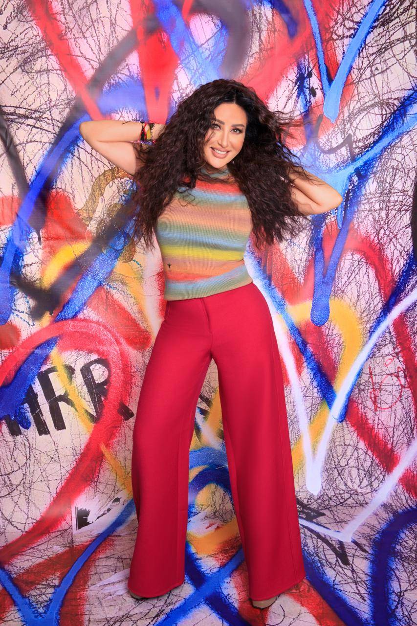 لطيفة تطرح 4 أغانٍ من ألبومها 