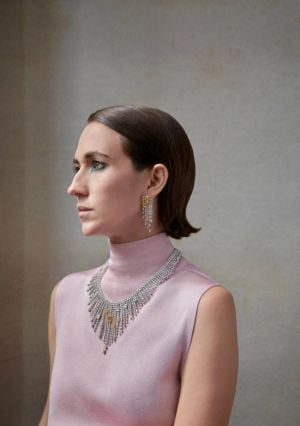 مجموعة "أو دراتيفيس" من FENDI... مجوهرات راقية بتصاميم مبهرة