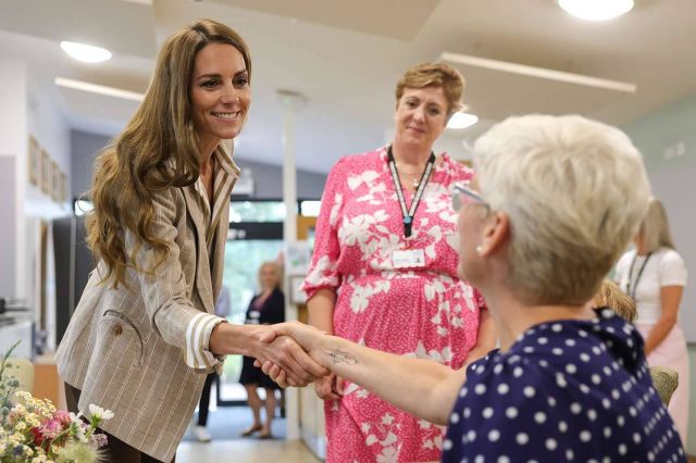 كيت ميدلتون في زيارة الى المستشفى