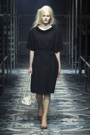 Prada Dada تجسيد الأنوثة العصرية