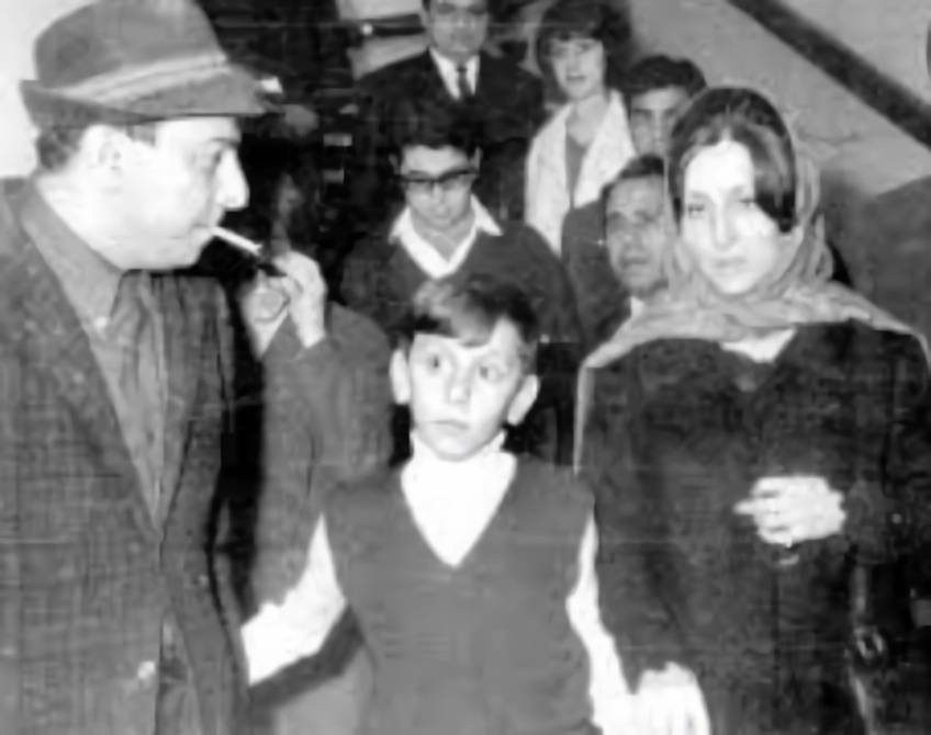 زياد الرحباني وفيروز... 15 صورة نادرة من طفولته معها حتى النهاية: علاقة معقدة ومميزة فنياً وإنسانياً 