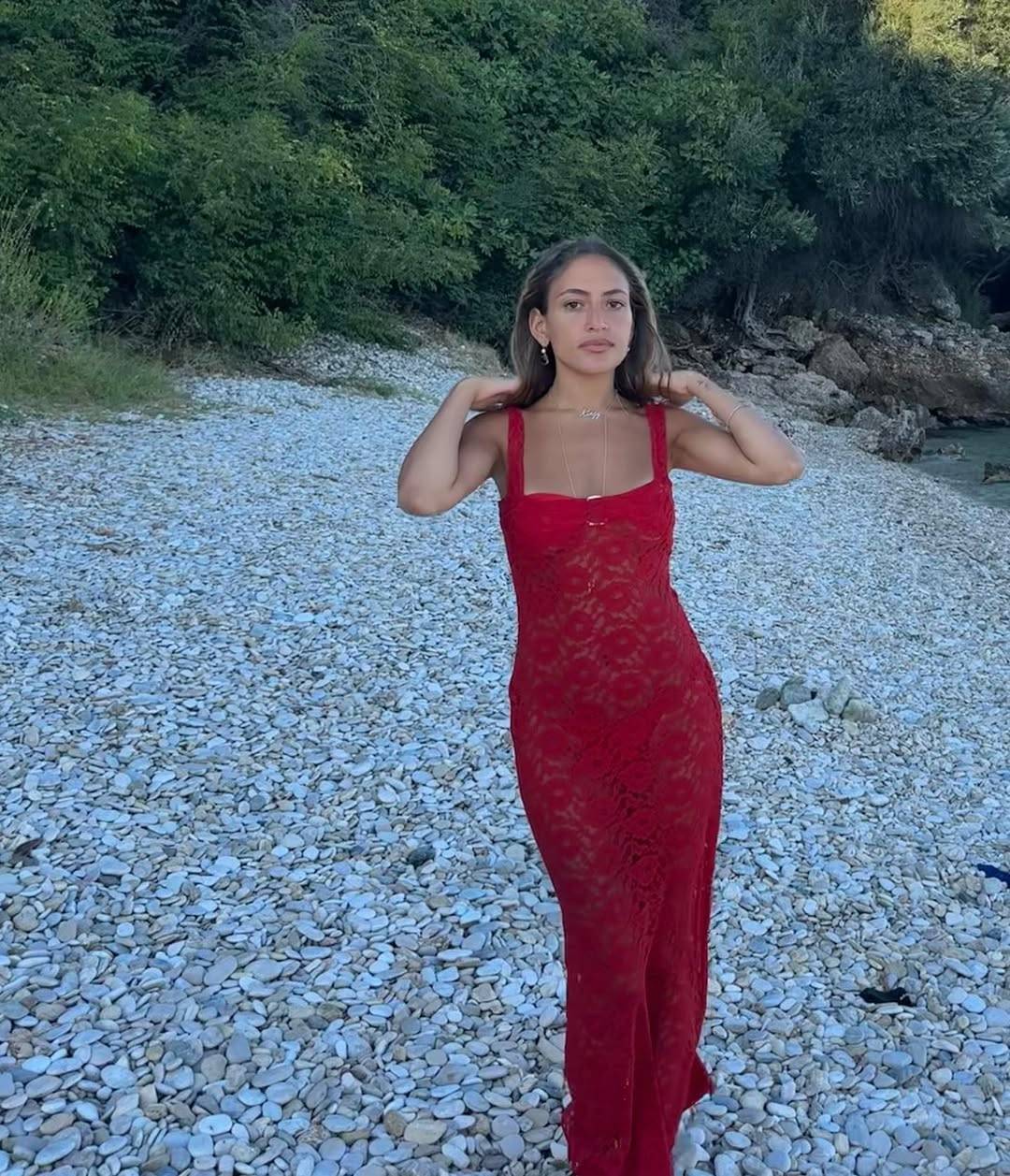 كنزي عمرو دياب تتصدّر الـ