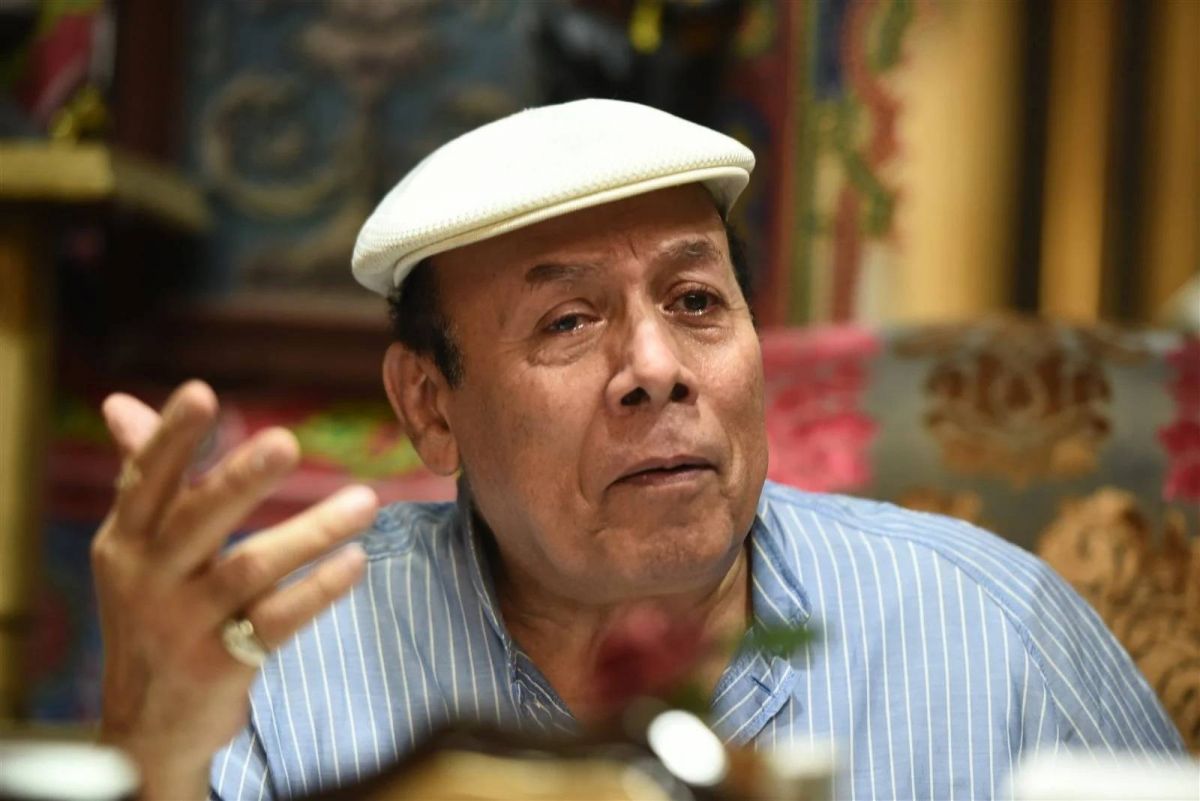 أحمد ماهر يكشف تفاصيل خلافه مع عادل إمام! (فيديو)