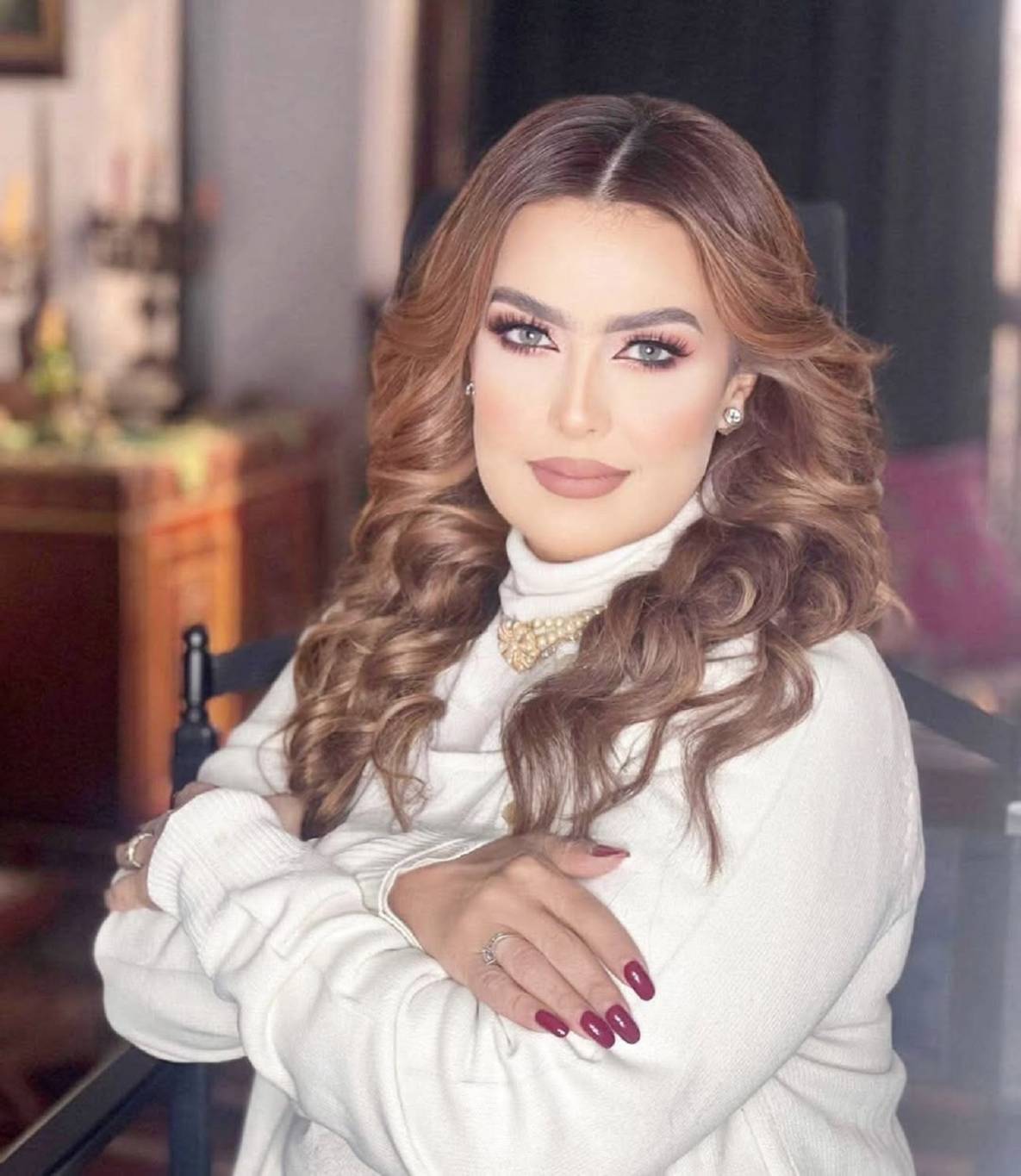 سيمون تسخر من توقعات ليلى عبد اللطيف وتحذف المنشور