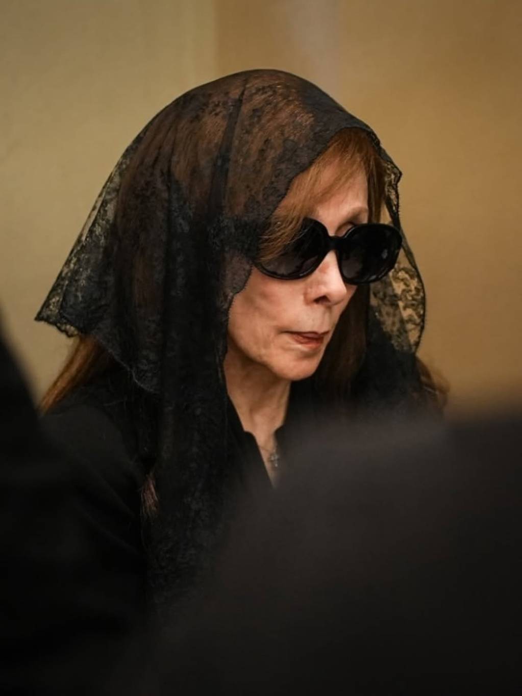 فيروز تودّع زياد الرحباني برسالة قصيرة وصمت موجع