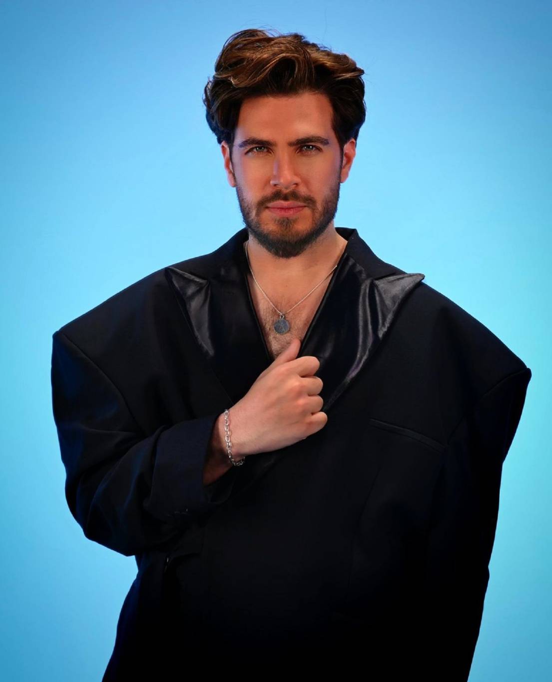 محمد قماح يكشف كواليس صدور أحدث أغانيه بعد غياب عامين (فيديو)