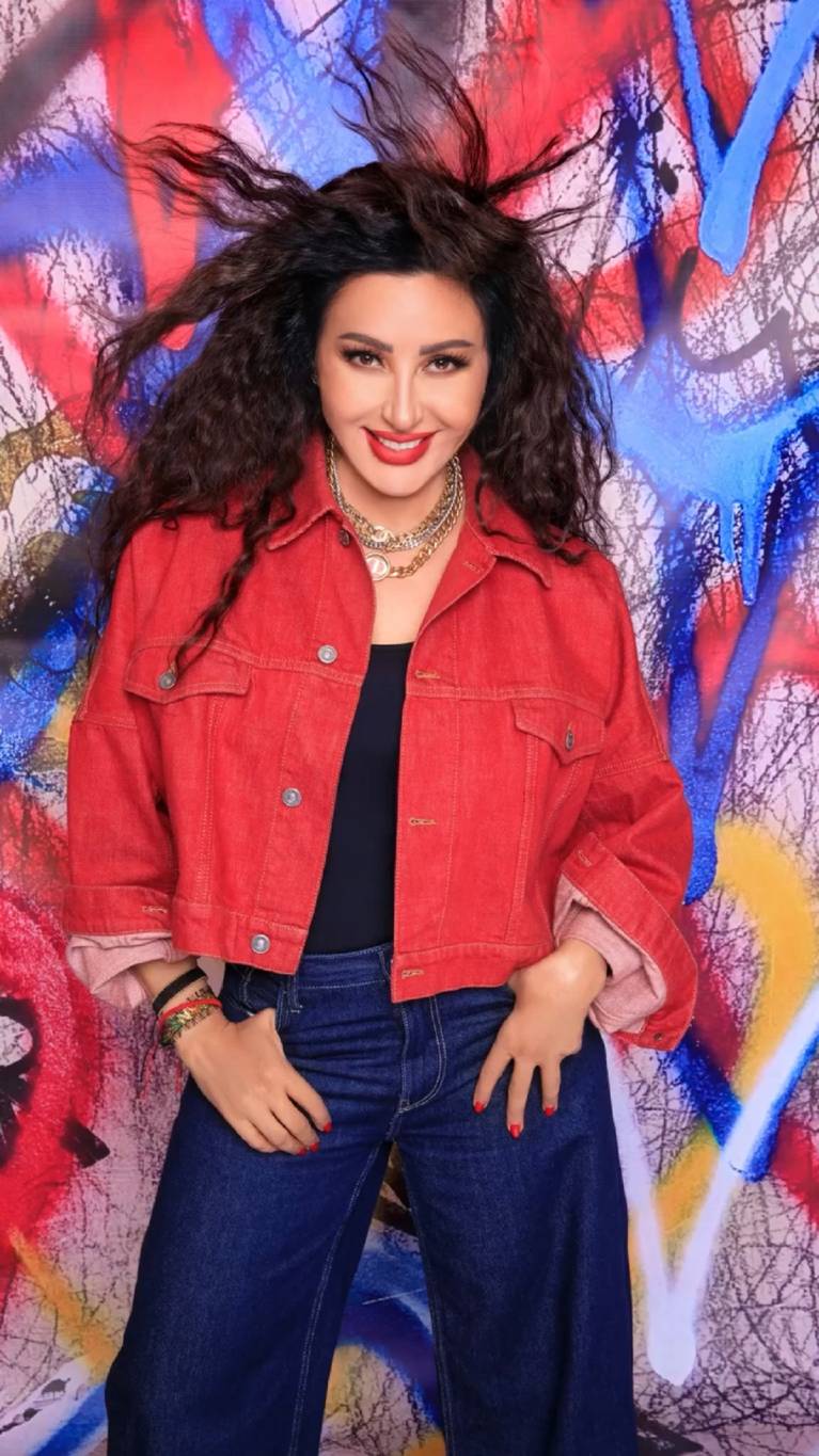 لطيفة تكشف أمنيتها بعد نجاح ألبومها