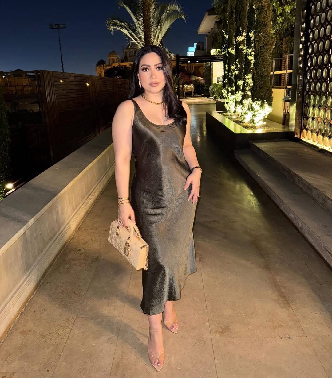 بوسي تعلّق على أزمة حذف أغنيات أحمد عامر