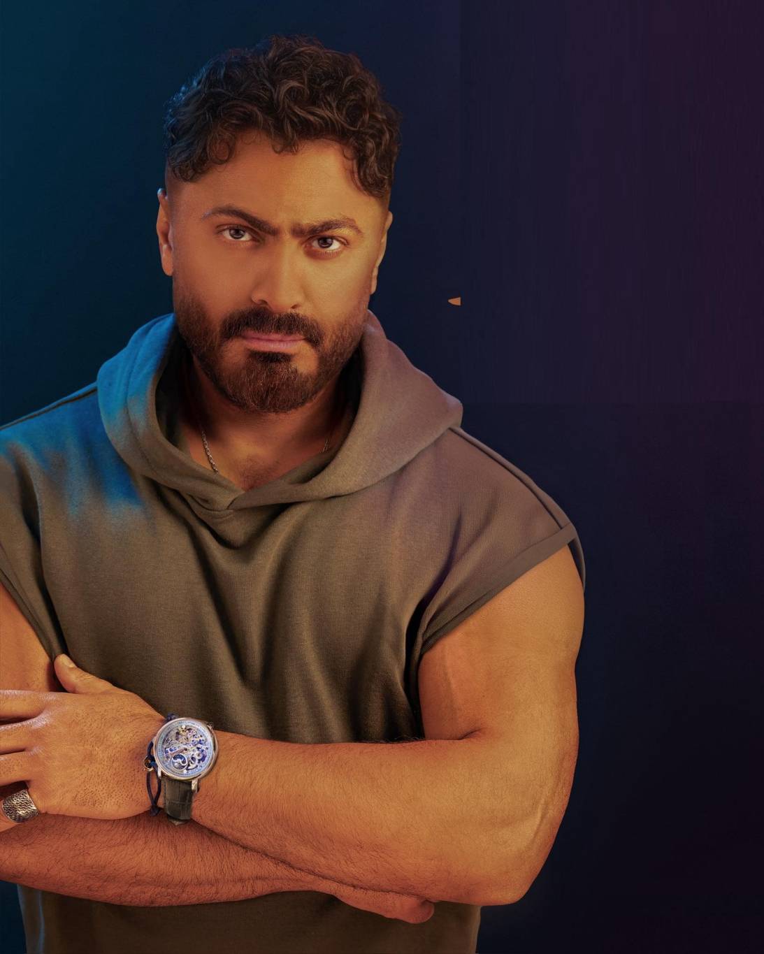 بعد هجوم معجبة عليه... تامر حسني يعلّق على حفله