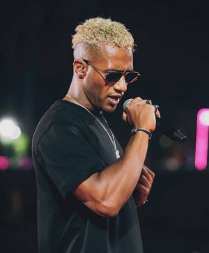 محمد رمضان يتحدث عن محاولة اغتيال ثم يتراجع (فيديو وصور)