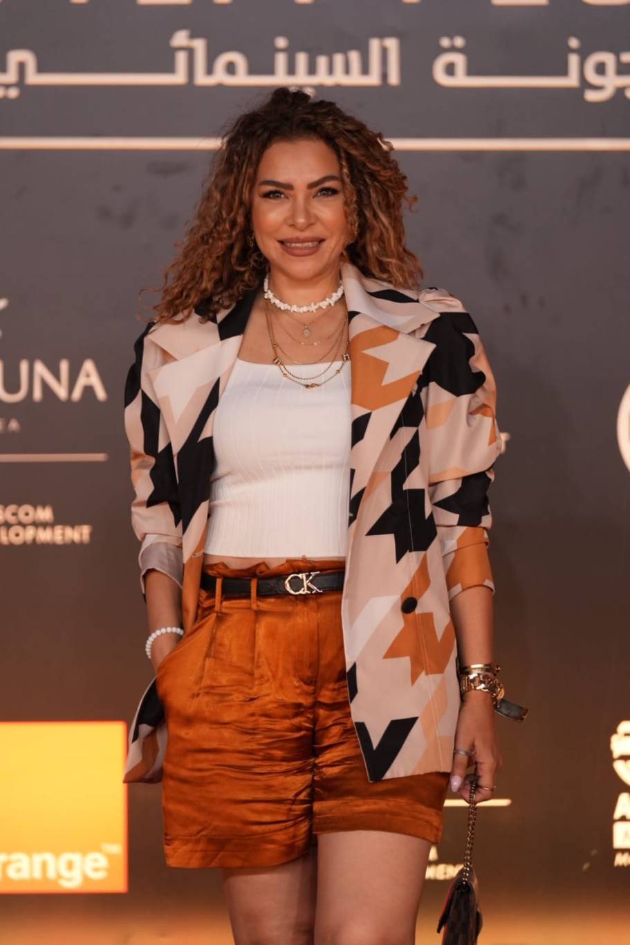 الفنانة ألفت عمر