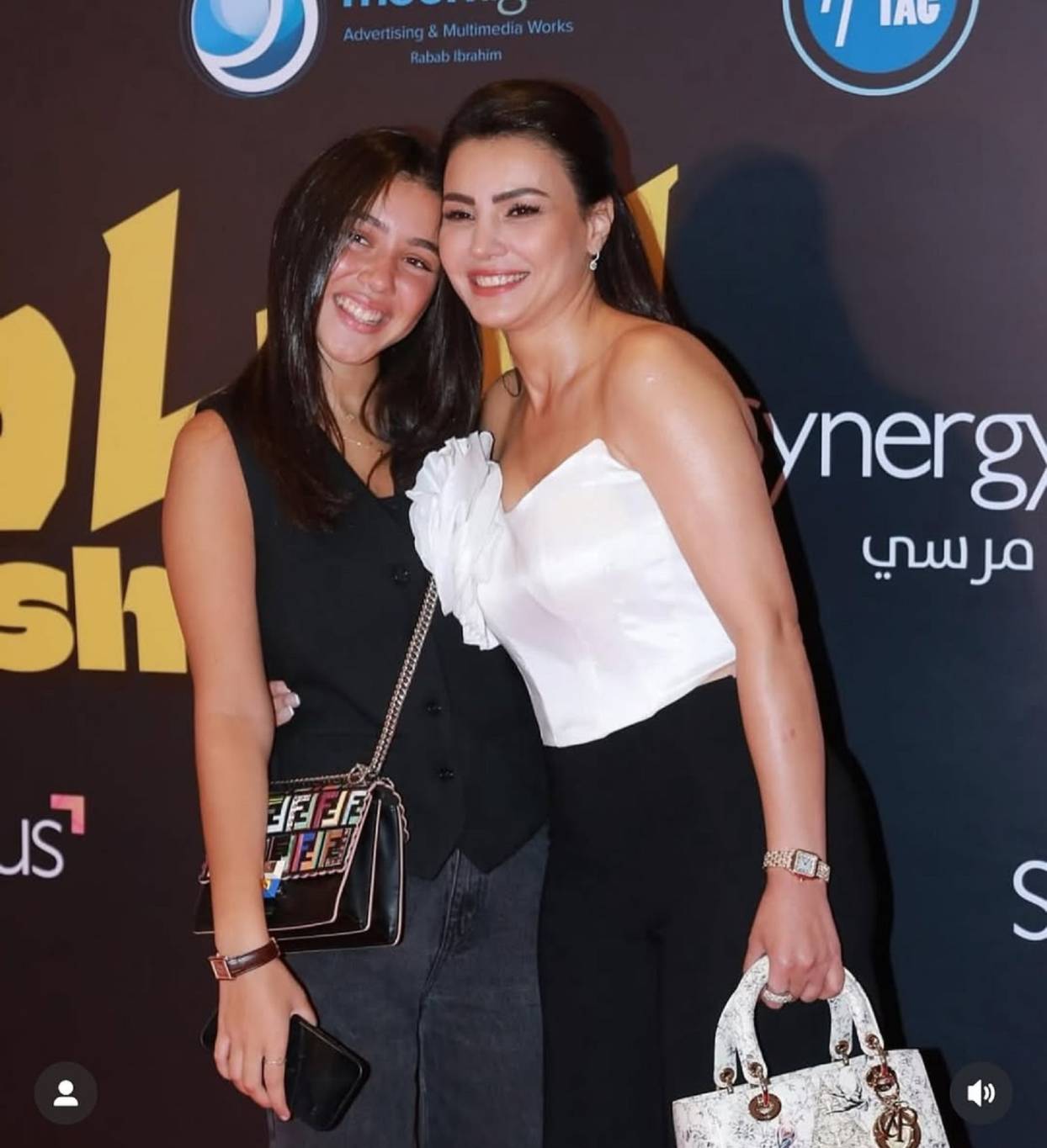 دينا فؤاد وابنتها