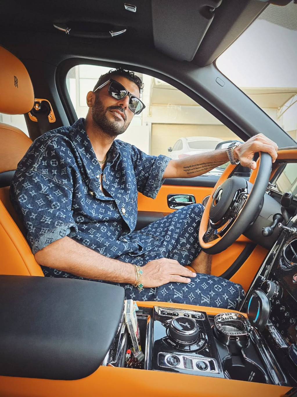 المحكمة تبرئ محمد سامي من تهمة سب وقذف هذه الفنانة