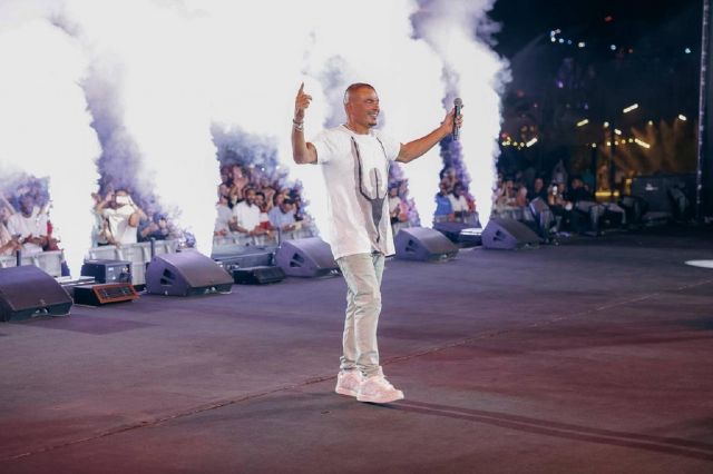 الألعاب النارية ميزت الحفل