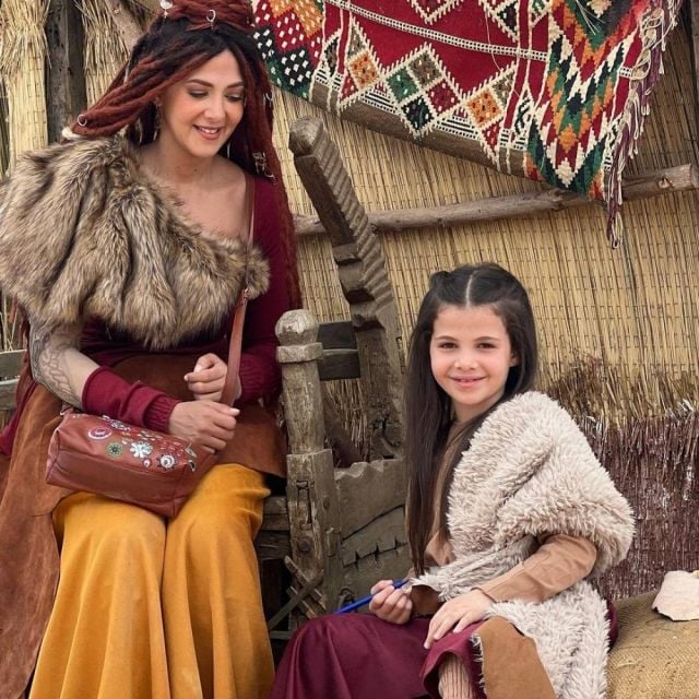 دنيا سمير غانم وابنتها كايلا