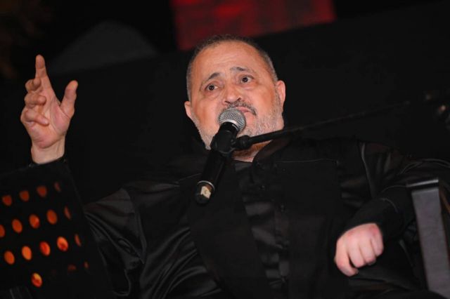 جورج وسوف يتفاعل مع الجمهور