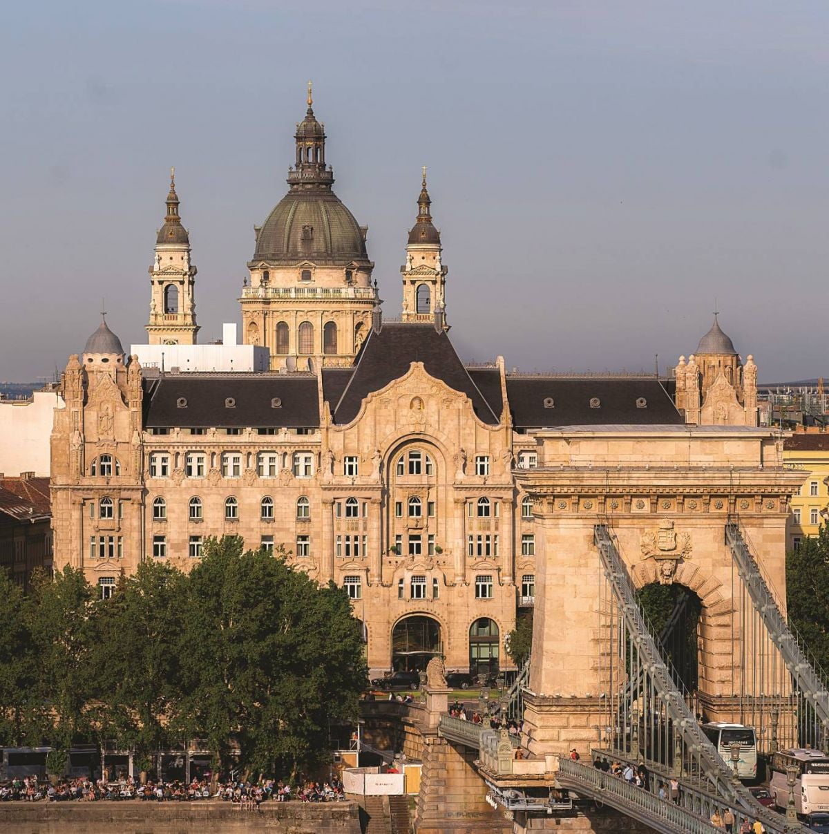 Four Seasons Hotel Gresham Palace Budapest جوهرة على ضفاف الدانوب