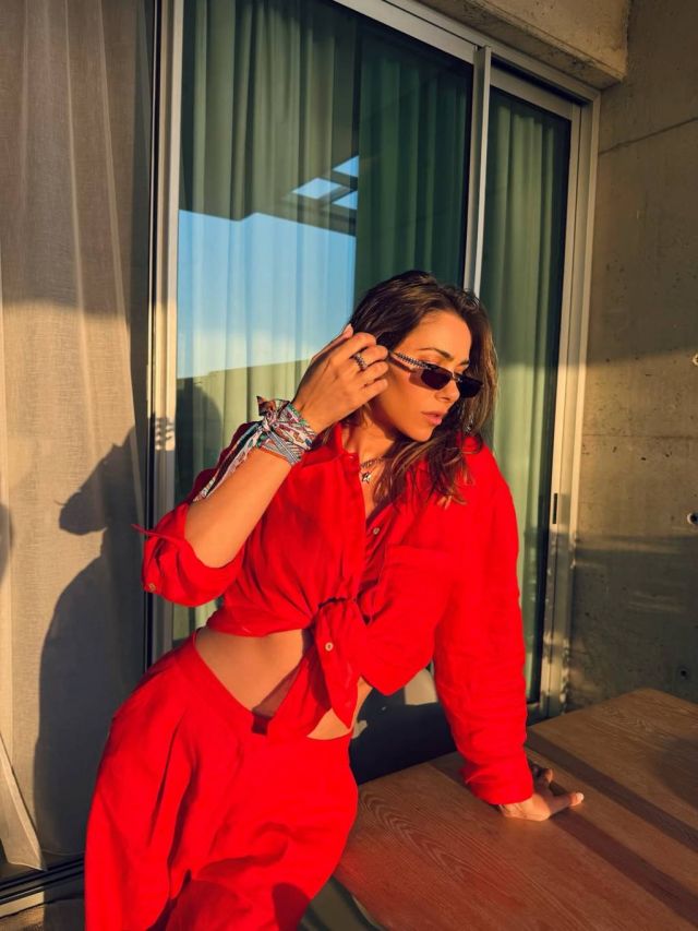 دانييلا رحمة بموضة الكروب