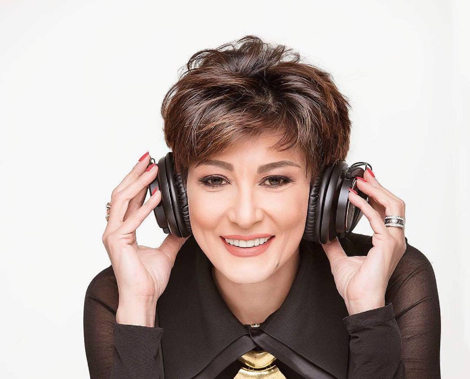 من حذف كل أعمال سماح أنور... وسبب ابتعادها عن التمثيل 20 عاماً | مجلة لها