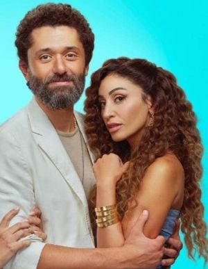 ما حقيقة وجود خلافات بين كريم محمود عبدالعزيز ودينا الشربيني؟