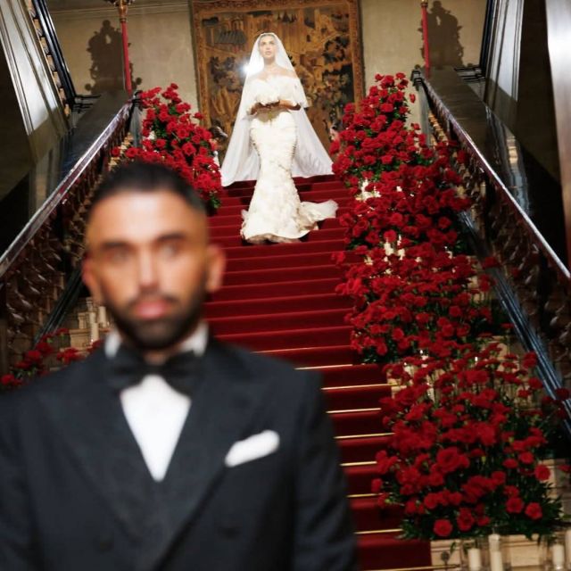 يومي خوري وعريسها