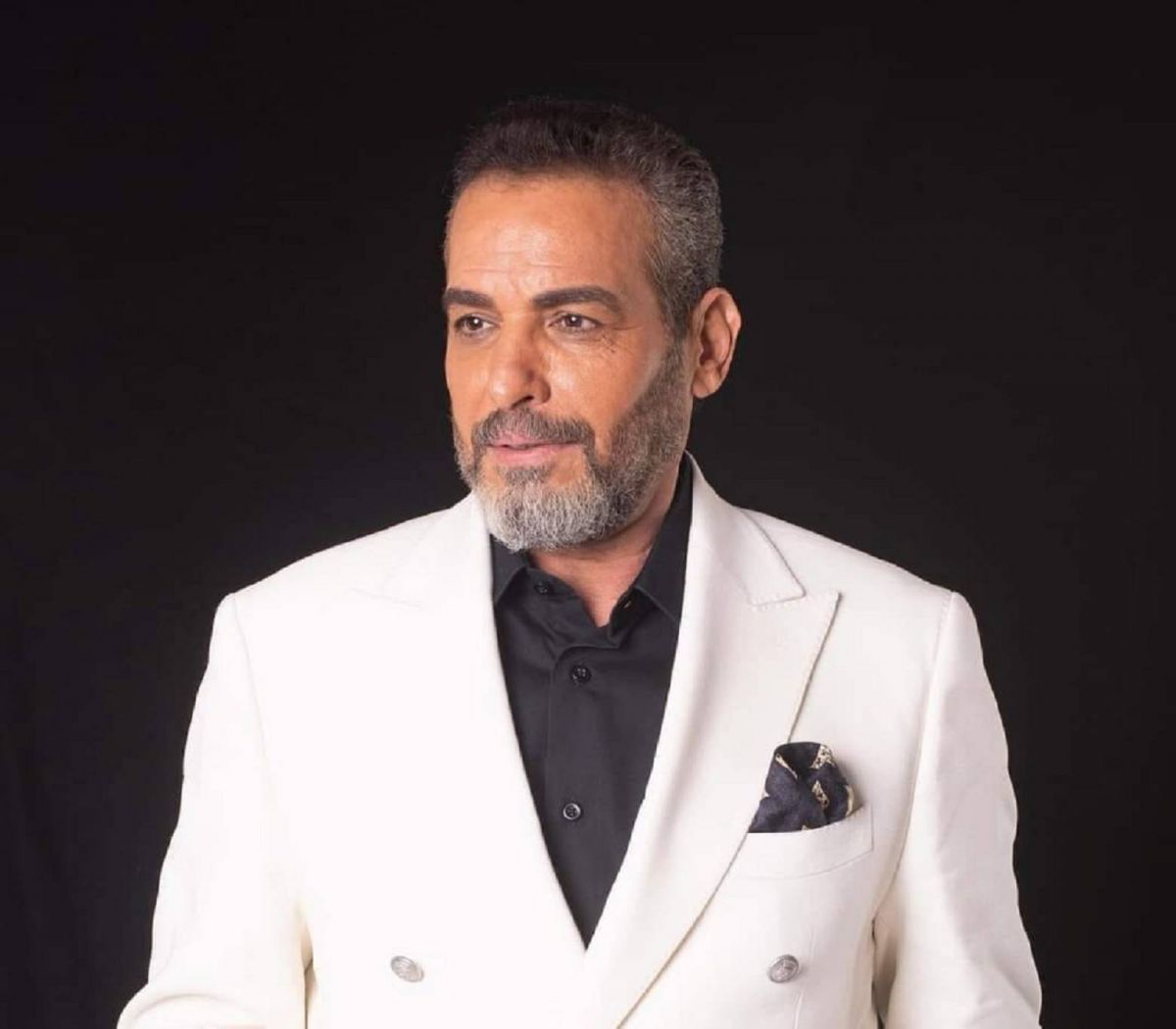 أحمد عبد العزيز  يردّ بعد الهجوم عليه بسبب معجب