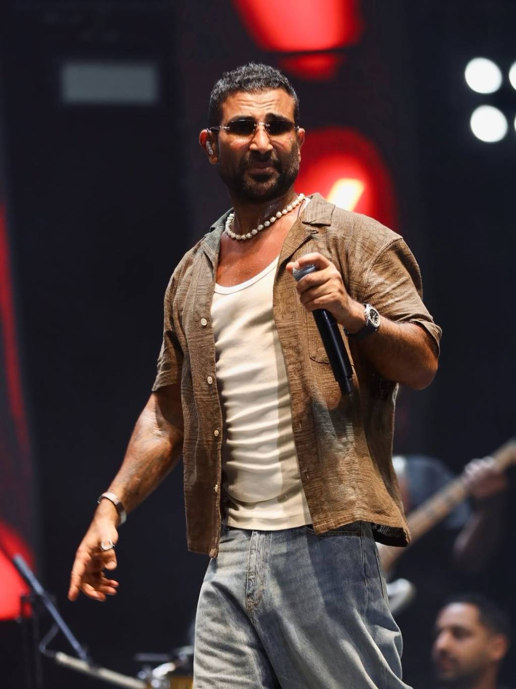 أحمد سعد يشعل مهرجان 