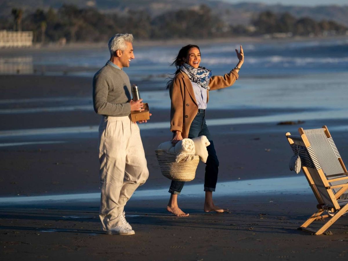 وشاح ميغان ماركل بسعر 1500دولار يحمل تحيةً إلى الملكة إليزابيث