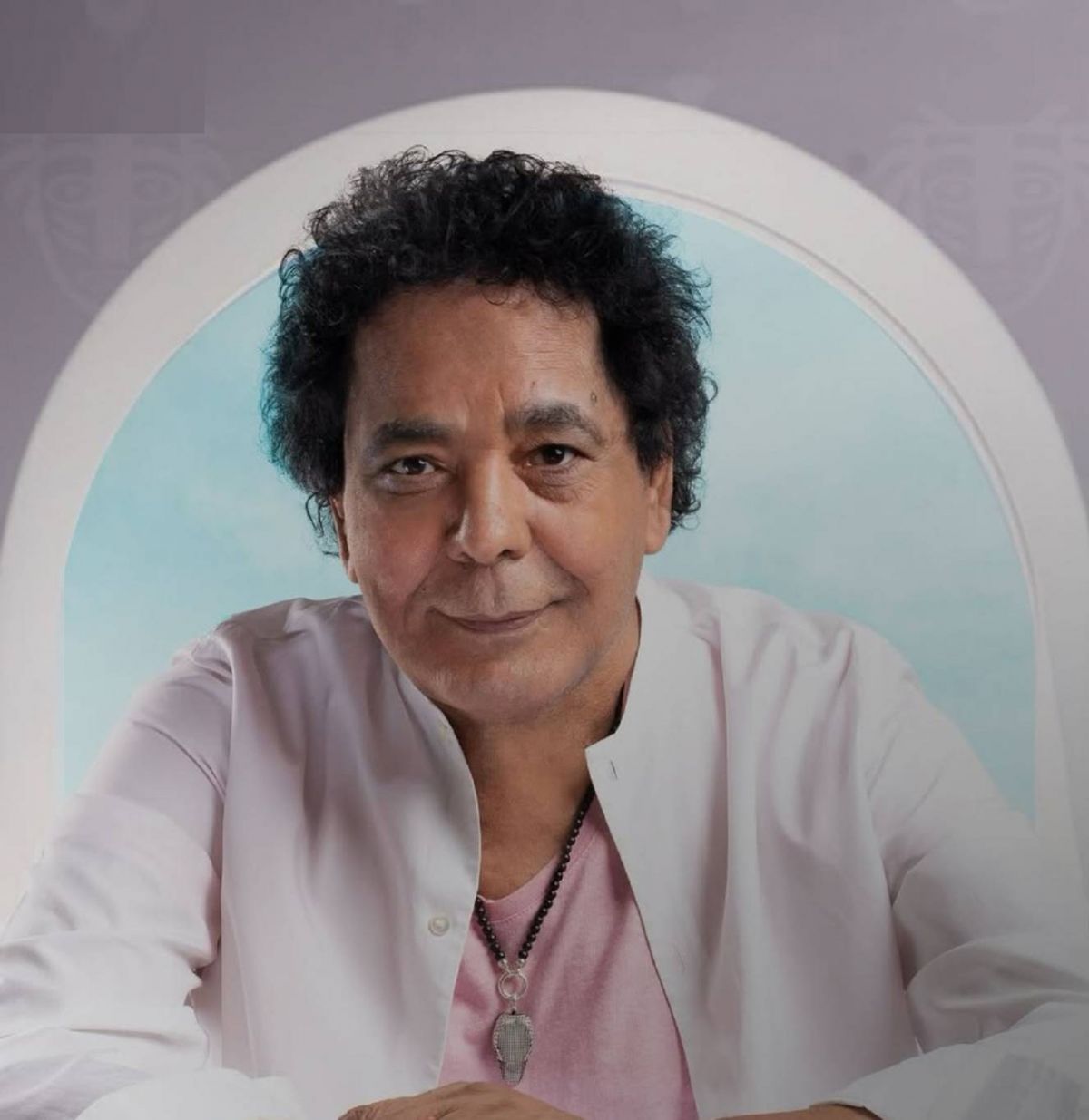 محمد منير يحضّر مفاجآت لجمهوره بعد تعافيه من أزمته الصحية 