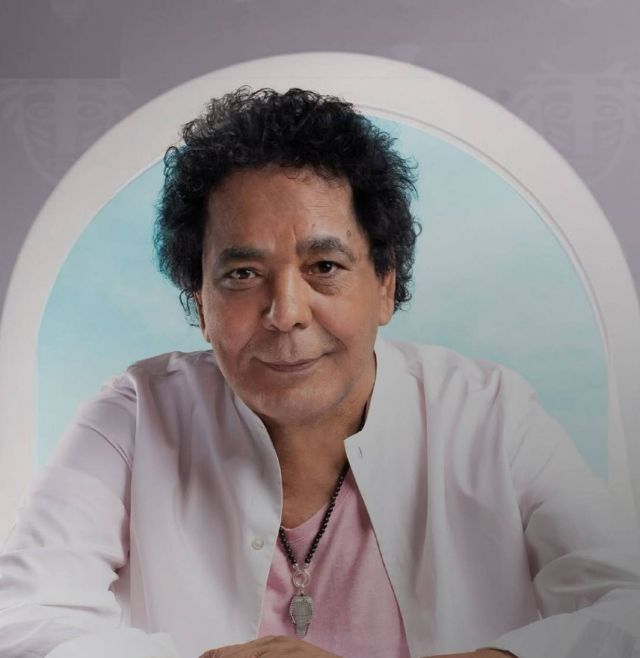 محمد منير يحضّر مفاجآت لجمهوره بعد تعافيه من أزمته الصحية 