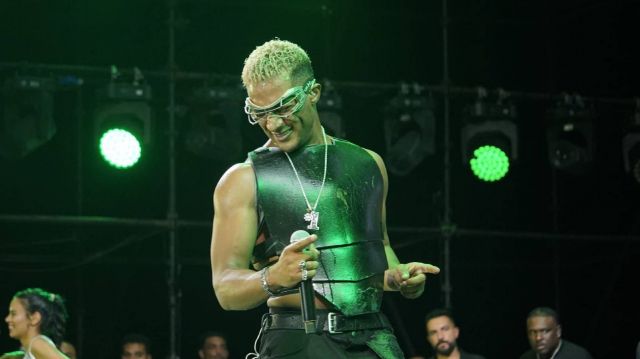 إحدى إطلالات محمد رمضان في حفل مراسي