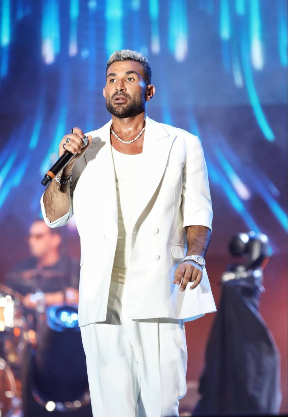 أحمد سعد يتحدث عن شقيقه... وهذا ما قاله عن عمله مع ياسمين عبد العزيز 