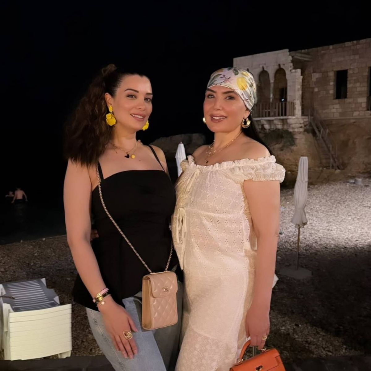 مروة صبري تعلّق على علاقتها بشقيقتها بكلمات مؤثرة