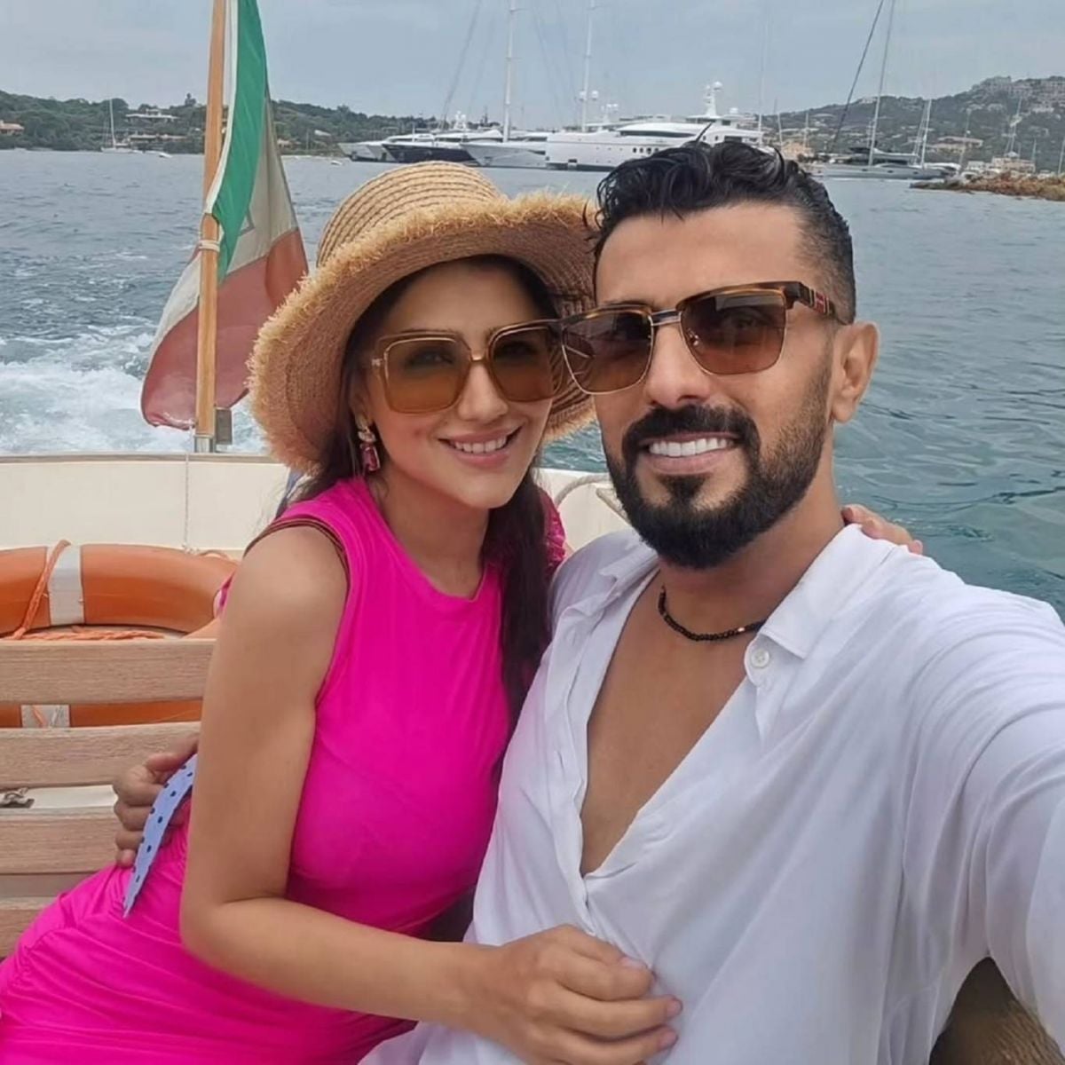 مي عمر تحتفل بيوم ميلاد محمد سامي... هدية بالملايين (فيديو)