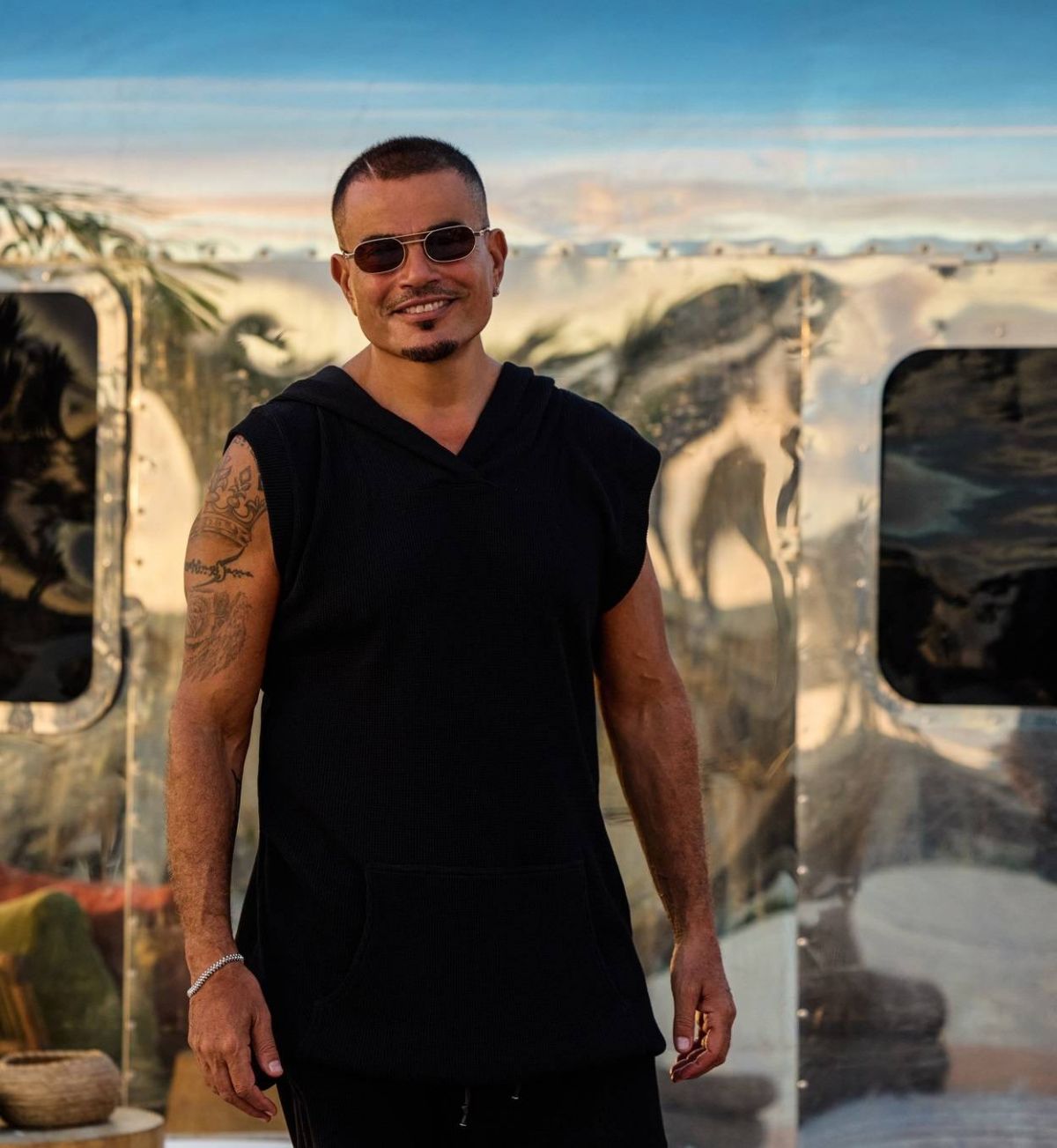 عمرو دياب ينافس ويتحدّى من جديد بألبومه 