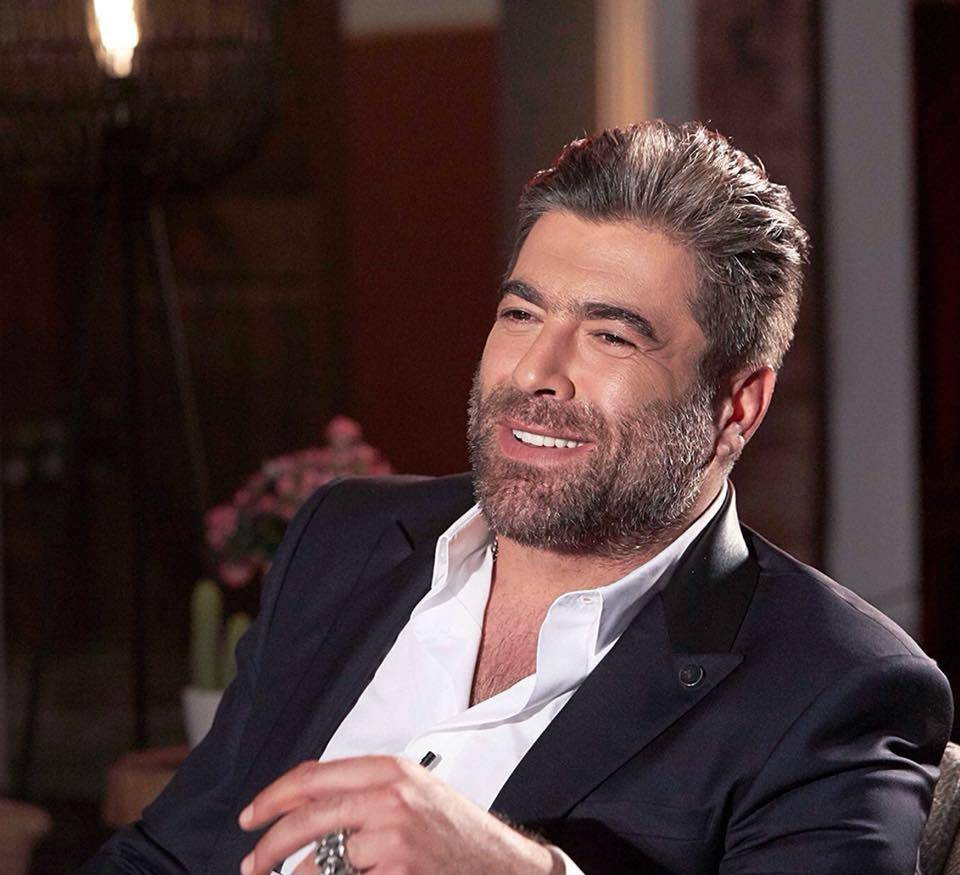 وائل كفوري يفاجئ الجميع بصورة لابنته الجديدة