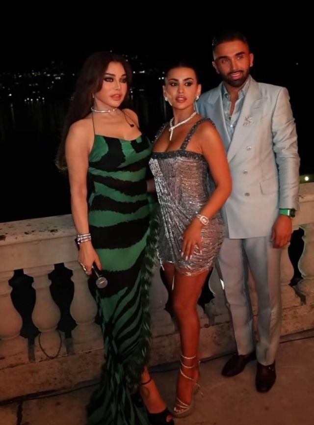 يومي وهيفاء وهبي خلال السهرة