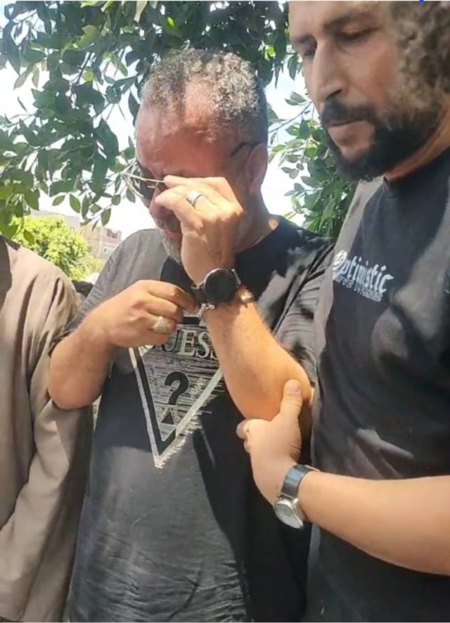 الفنان صبحي خليل في تشييع والدته