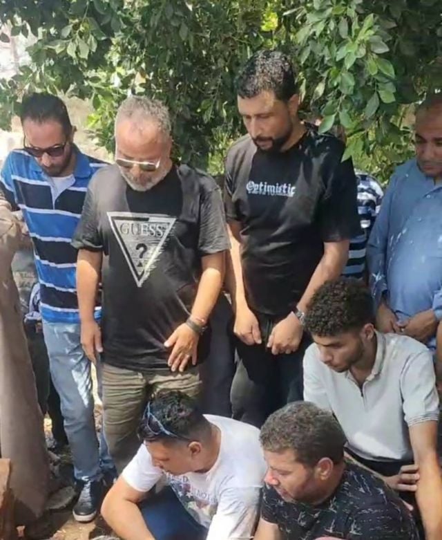 الفنان صبحي خليل في تشييع والدته